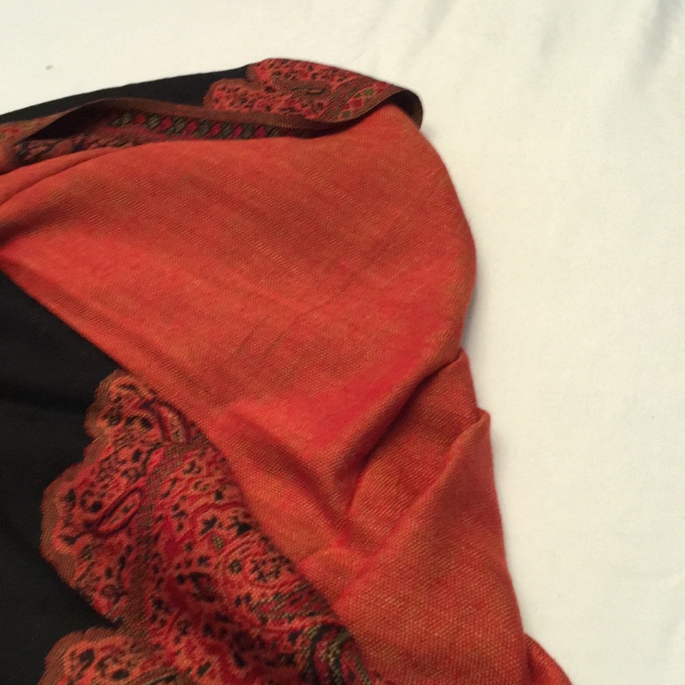 Pashmina - Picture 2 of 2